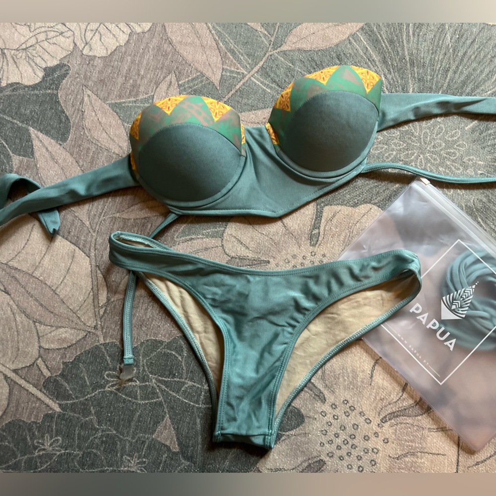 Papua Bikini
